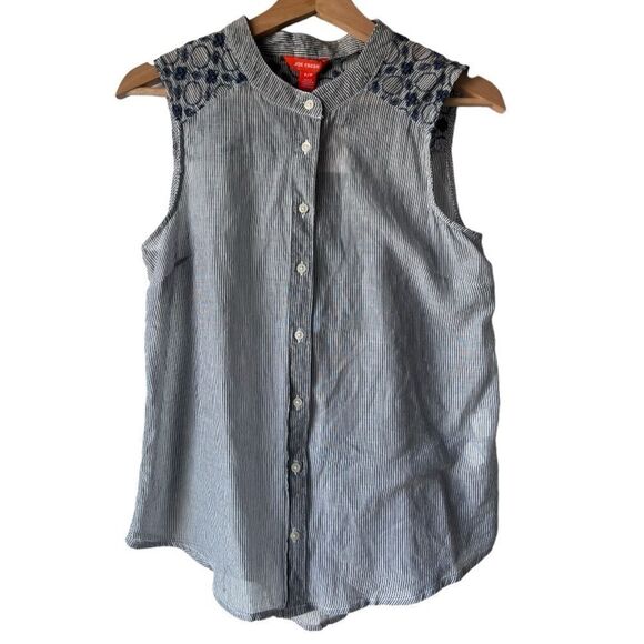 Women’s sleeveless blue blouse light fabric striped floral line design S. - Picture 1 of 12